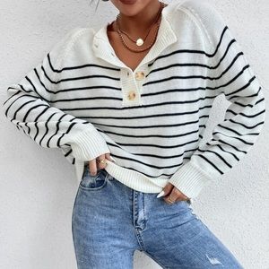Striped sweater raglan sleeves